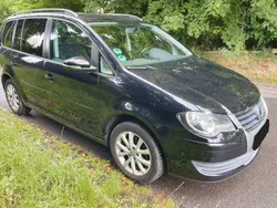 Schwarz Gebraucht 2010 VW Touran Freestyle Van / Kleinbus | 4.850 € (Guter Preis)
