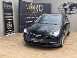 Onyx schwarz (metallic) Gebraucht 2021 Opel Astra Business Kombi | 13.249 € (Fairer Preis)
