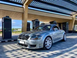 Grau Gebraucht 2005 Audi TT S-Line Coupé | 10.295 €