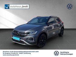 Grau Gebraucht 2024 VW T-Roc Style SUV | 26.560 € (Etwas zu teuer)