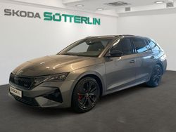 Grau Gebraucht 2025 Skoda Octavia RS Kombi | 39.680 € (Fairer Preis)
