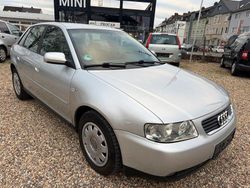 Grau Gebraucht 2002 Audi A3 Ambiente Limousine | 3.750 € (Etwas zu teuer)