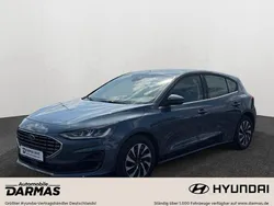 Blau Gebraucht 2022 Ford Focus Titanium Limousine | 17.490 € (Fairer Preis)