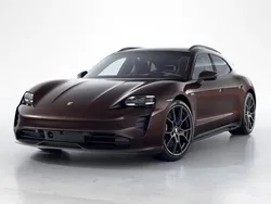 Braun Gebraucht 2022 Porsche Taycan GTS Sport Turismo Limousine | 74.900 € (Guter Preis)