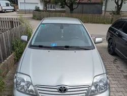 Silber Gebraucht 2004 Toyota Corolla Limousine | 3.500 € (Fairer Preis)