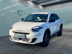 Weiß Gebraucht 2024 Fiat 600 Style SUV | 27.490 € (Teuer)