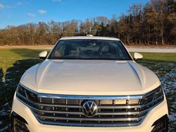 Weiß Gebraucht 2022 VW Touareg R-line SUV | 42.900 € (Guter Preis)