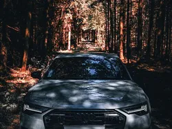 Grau Gebraucht 2021 Audi A6 Sport Limousine | 36.600 € (Teuer)