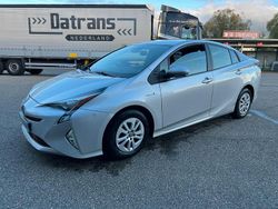 Silber Gebraucht 2017 Toyota Prius Kleinwagen | 10.000 €
