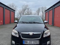 Schwarz Gebraucht 2009 Skoda Fabia SportLine Limousine | 2.800 € (Fairer Preis)