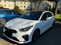 Weiß Gebraucht 2020 Kia Ceed GT Limousine | 19.500 € (Fairer Preis)