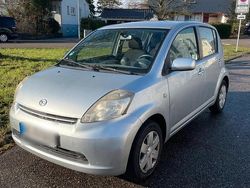Silber Gebraucht 2007 Daihatsu Sirion Kleinwagen | 1.000 € (Guter Preis)