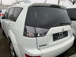Weiß Gebraucht 2008 Mitsubishi Outlander SUV | 2.500 €