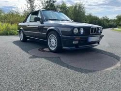 Schwarz Gebraucht 1987 BMW 325 Cabriolet Cabrio | 24.999 €