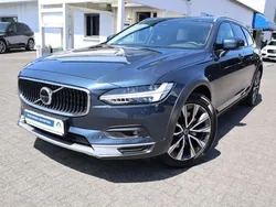 Denim blue Gebraucht 2024 Volvo V90 CC Plus Kombi | 47.975 € (Fairer Preis)