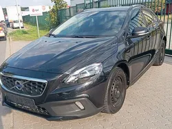 Schwarz Gebraucht 2015 Volvo V40 CC You! Kombi | 8.899 € (Guter Preis)