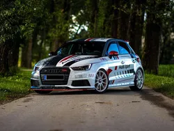 Grau Gebraucht 2018 Audi S1 Sportback Sport Kleinwagen | 35.000 €