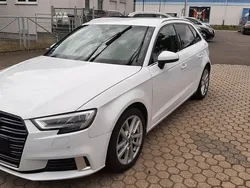 Weiß Gebraucht 2017 Audi A3 Sportback Sport Limousine | 10.900 € (Etwas zu teuer)