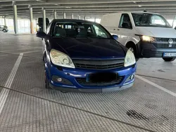 Blau Gebraucht 2005 Opel Astra GTC Coupé | 1.800 €