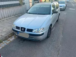Silber Gebraucht 2001 Seat Cordoba Kombi | 480 €