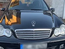 Schwarz Gebraucht 2005 Mercedes C200 Avantgarde Limousine | 3.000 € (Guter Preis)