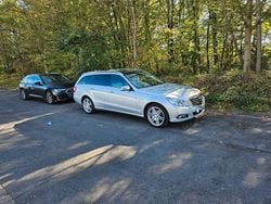Silber Gebraucht 2010 Mercedes E200 Elegance Limousine | 14.400 € (Etwas zu teuer)