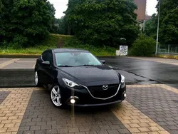 Schwarz Gebraucht 2015 Mazda 3 Sports-Line Limousine | 8.900 € (Guter Preis)