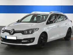 Weiß Gebraucht 2016 Renault Mégane III LIMITED Limousine | 9.990 € (Fairer Preis)
