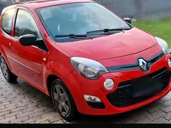 Rot Gebraucht 2012 Renault Twingo Kleinwagen | 3.250 €