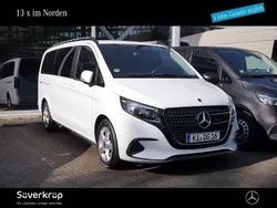 Arktikweiß Gebraucht 2024 Mercedes V220 Van / Kleinbus | 62.900 €