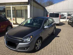 Blau Gebraucht 2007 Opel Astra Limousine | 1.650 €