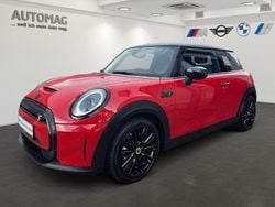 Chili red Gebraucht 2022 Mini Cooper SE Hatch Kleinwagen | 19.990 € (Fairer Preis)