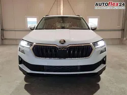 Moonwhite perleffect Neu 2025 Skoda Karoq Selection SUV | 32.240 € (Guter Preis)