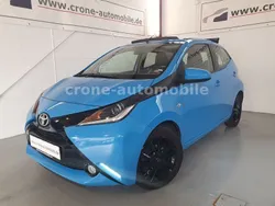 Blau Gebraucht 2016 Toyota Aygo Kleinwagen | 8.795 € (Fairer Preis)