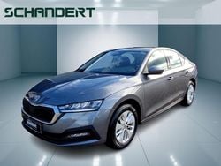 Graphitegrau metallic Gebraucht 2023 Skoda Octavia Ambition Limousine | 23.950 € (Guter Preis)