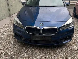 Blau Gebraucht 2016 BMW 218 Gran Tourer Van / Kleinbus | 11.200 € (Fairer Preis)