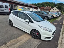 Weiß Gebraucht 2015 Ford Fiesta ST Kleinwagen | 9.999 € (Fairer Preis)