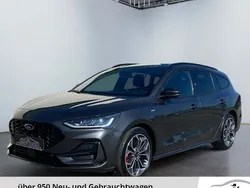 Grau Gebraucht 2022 Ford Focus ST-Line Kombi | 20.700 € (Guter Preis)