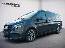 Grau Gebraucht 2021 Mercedes V250 Van / Kleinbus | 49.999 € (Fairer Preis)