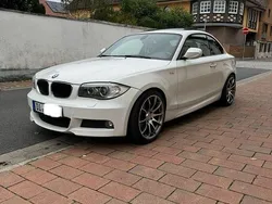 Weiß Gebraucht 2011 BMW 120 Coupé M Sport Coupé | 9.750 € (Fairer Preis)