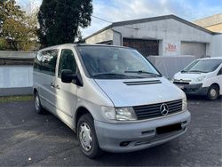 Silber Gebraucht 2002 Mercedes V220 Van / Kleinbus | 4.800 € (Fairer Preis)