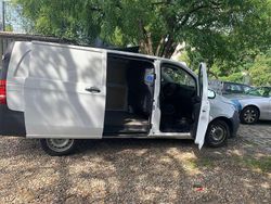 Arktikweiss Gebraucht 2019 Mercedes Vito Van / Kleinbus | 10.999 € (Superpreis)