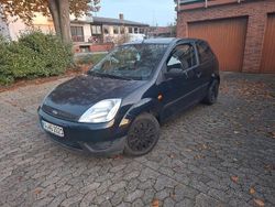 Blau Gebraucht 2004 Ford Fiesta Viva Limousine | 1.600 € (Fairer Preis)