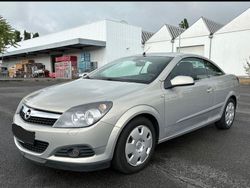 Grau Gebraucht 2007 Opel Astra Cabriolet Cosmo Cabrio | 2.899 € (Guter Preis)