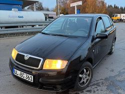 Schwarz Gebraucht 2006 Skoda Fabia Ambiente Limousine | 2.250 € (Fairer Preis)