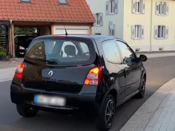 Schwarz Gebraucht 2008 Renault Twingo Kleinwagen | 1.300 €