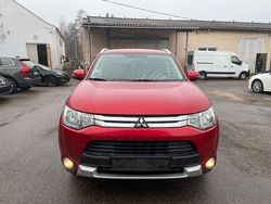 Rot Gebraucht 2015 Mitsubishi Outlander Plus SUV | 7.900 € (Fairer Preis)