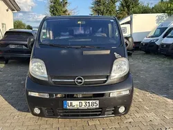 Schwarz Gebraucht 2003 Opel Vivaro Van | 4.950 € (Guter Preis)