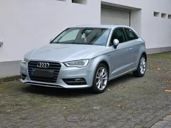 Grau Gebraucht 2013 Audi A3 Sportback Attraction Kleinwagen | 6.800 € (Guter Preis)
