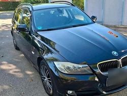Schwarz Gebraucht 2010 BMW 320 Kombi | 7.500 € (Teuer)